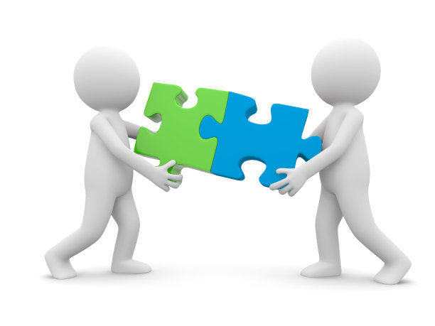 两个拿着匹配拼图块的3D小雕像图片下载