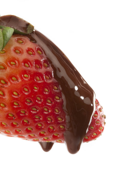 草莓和巧克力图片下载