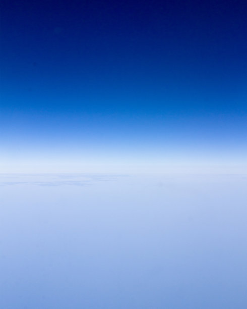 蓝色的天空2图片下载