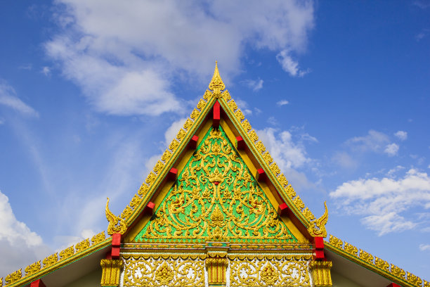 屋顶和天空图片下载