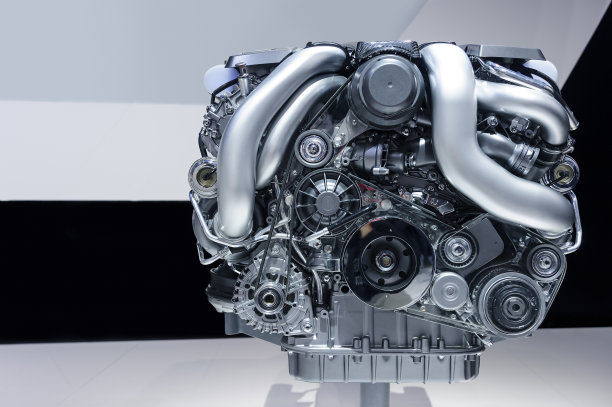 汽车引擎的概念图片下载