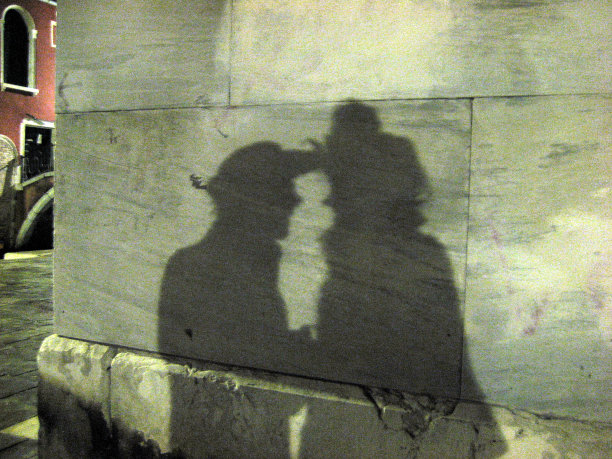 威尼斯,涂漆的阴影图片下载