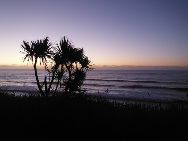 海面上的黄昏。图片下载