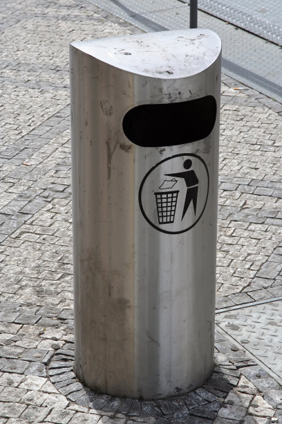 垃圾桶图片下载