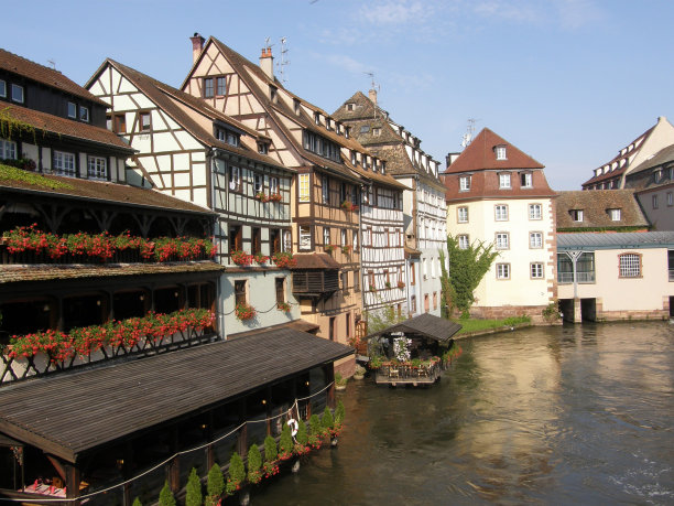 “娇小的法国”的伊利诺伊州河图片下载