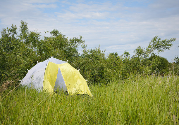 在湖边露营图片下载