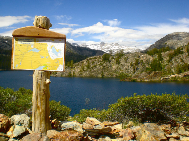 内华达山脉的风景图片下载