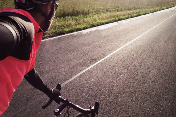 骑自行车图片下载