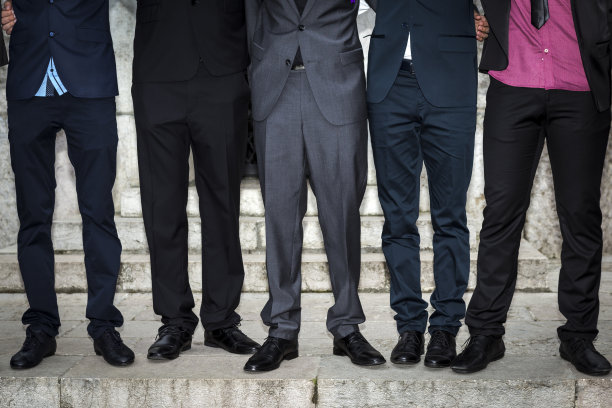 穿西装的男人，身体部位背景图片下载