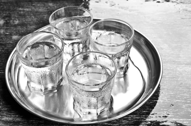 透明的饮料图片下载