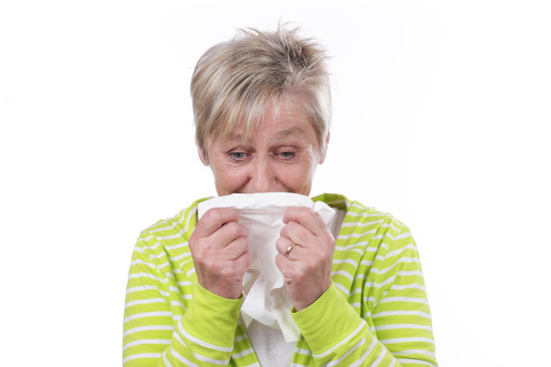 拿手帕的老妇人图片下载