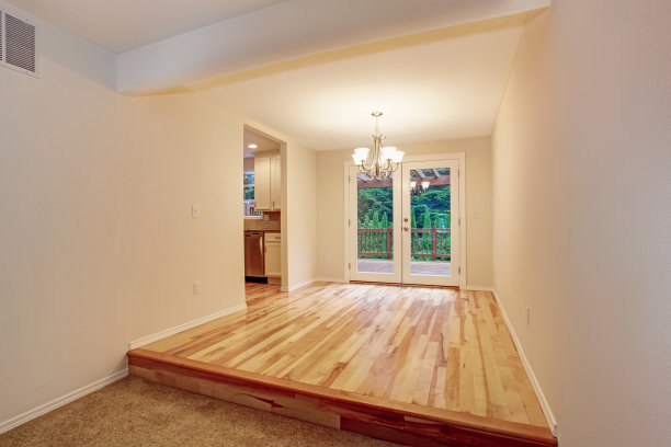 带户外甲板的空房间图片下载