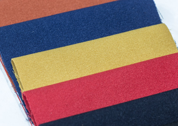 五彩缤纷的布料图片下载