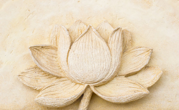 墙上荷花雕刻粘土图片下载