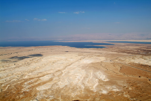 死海与以色列沙漠图片下载