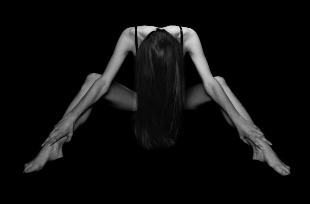 黑白摄影棚拍摄图片下载