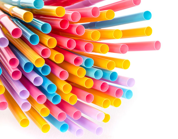丰富多彩的饮用吸管。图片下载