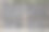 装饰金属门在阳光明媚的日子图片下载