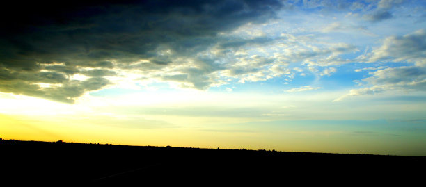 当黑暗遇上光明图片下载