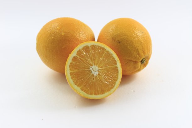 新鲜多汁的半片橙汁水果图片下载