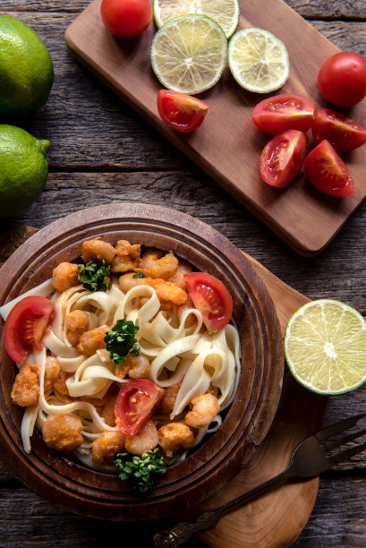Tagliatelle和schrimps图片下载