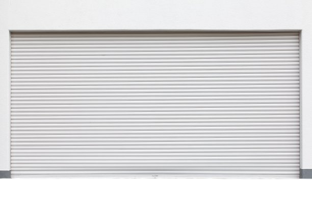 背景是白色垃圾金属卷帘门图片下载