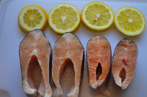 鱼要煮了图片下载