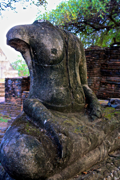 破碎的佛像图片下载