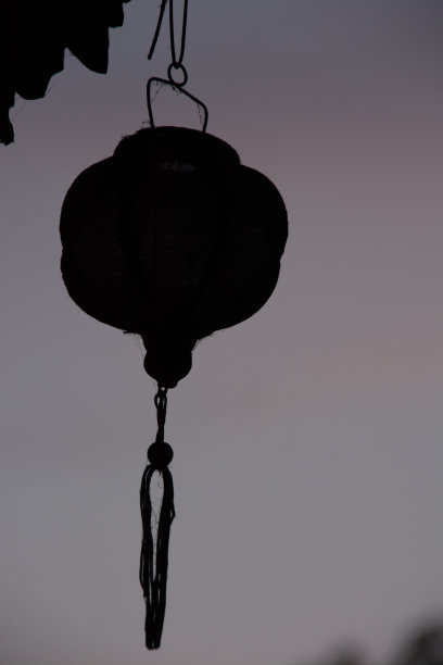 小纸灯笼的影子图片下载