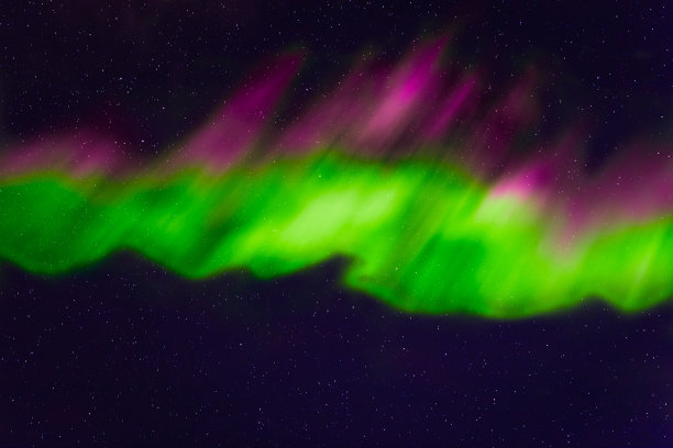 有星星和极光背景的抽象夜空图片下载