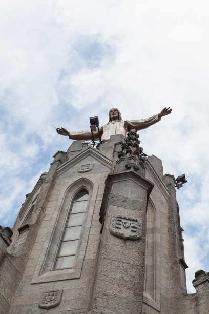 提比达波山上的基督雕像图片下载