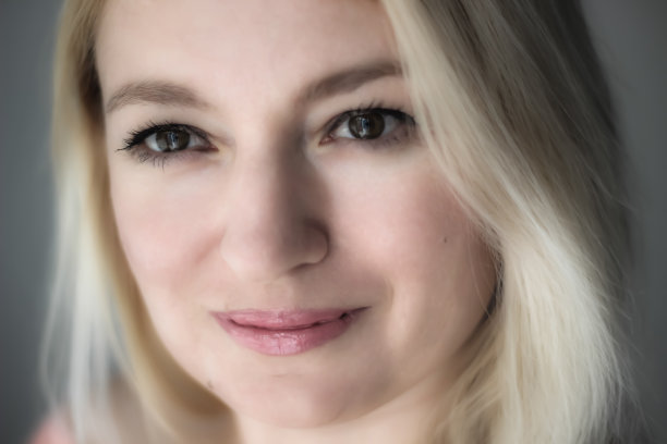 眼睛说话图片下载