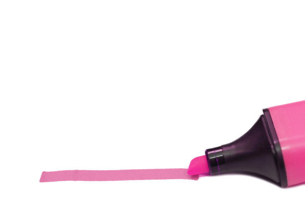 用粉红色的记号笔在空白处画线图片下载