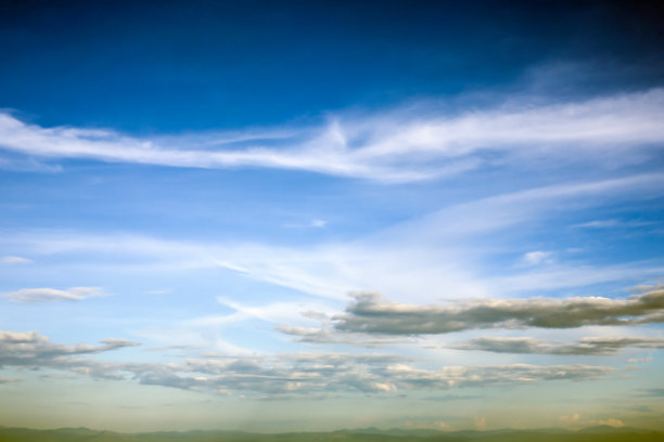 色彩斑斓的蓝天景观图片下载