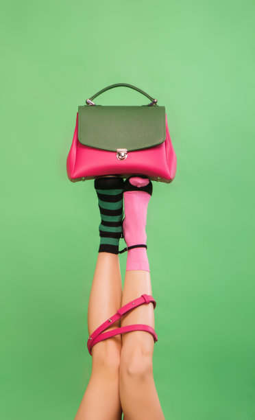 服装图片素材ID：156736672