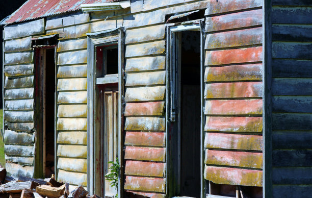 废弃的谷仓图片下载