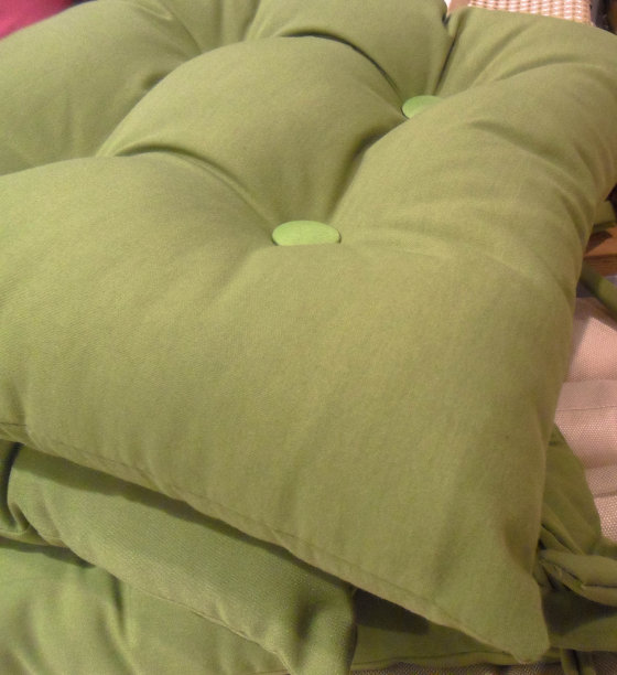 抱枕的绿色图片下载