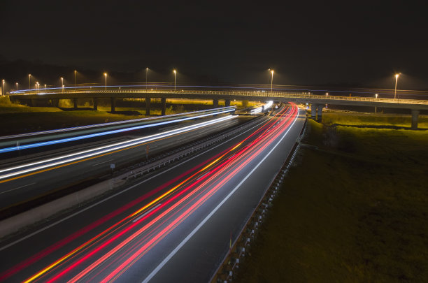 模糊抽象的汽车灯光照片图片下载