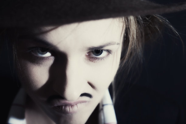 女人的胡子图片下载