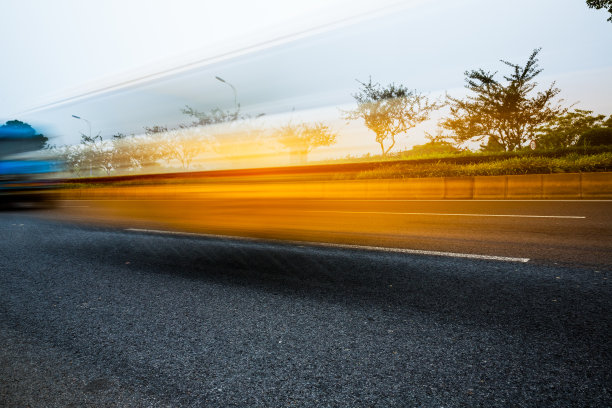 城市交通之夜图片下载