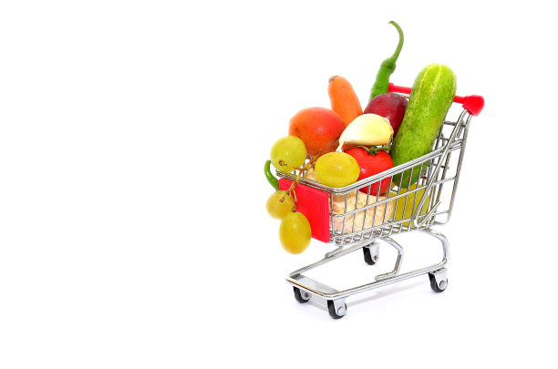 超市购物车，里面有蔬菜图片下载