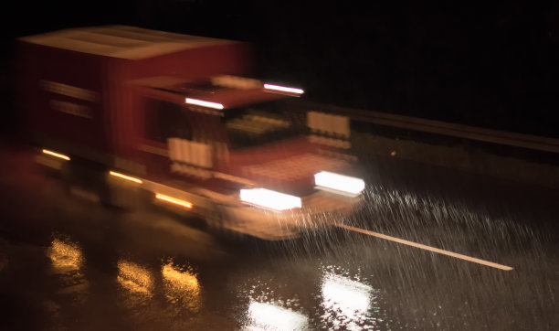 消防队员图片下载