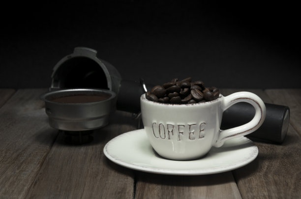 浓缩咖啡和咖啡豆图片下载