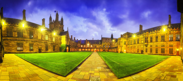 他的大学庭院锅图片下载