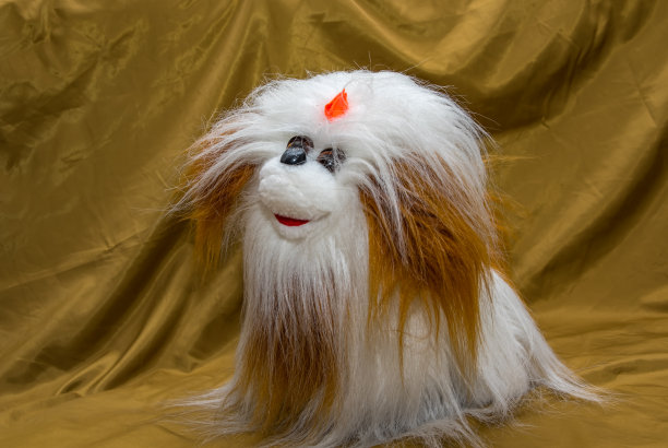 柔软的玩具狗。图片下载