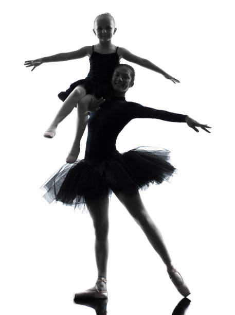 女芭蕾舞演员和小女孩芭蕾舞演员在跳剪影图片下载
