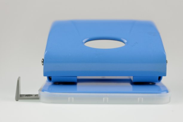 蓝色的打孔机图片下载