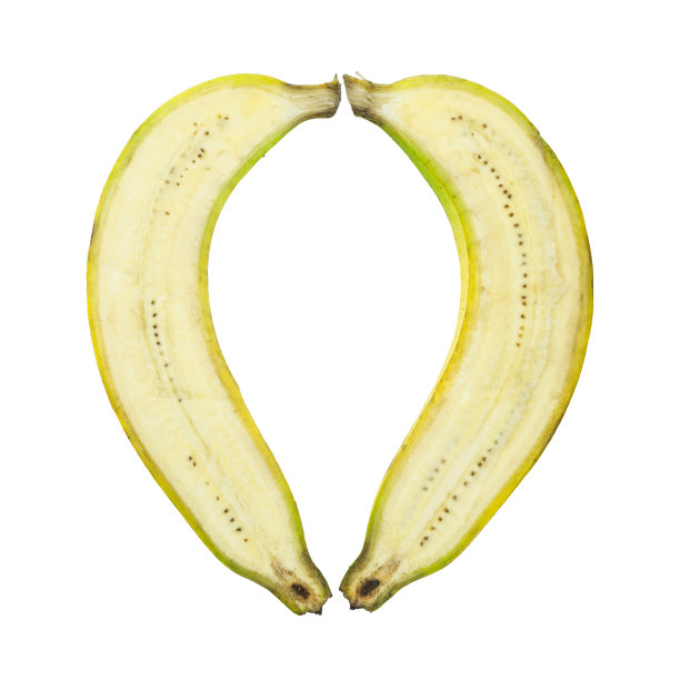 白色背景上孤立的心形香蕉图片下载