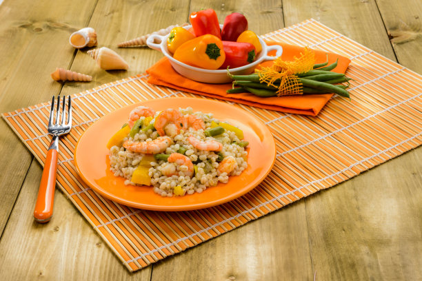 用蔬菜和虾拼字图片下载