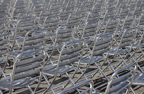 金属椅子行图片下载